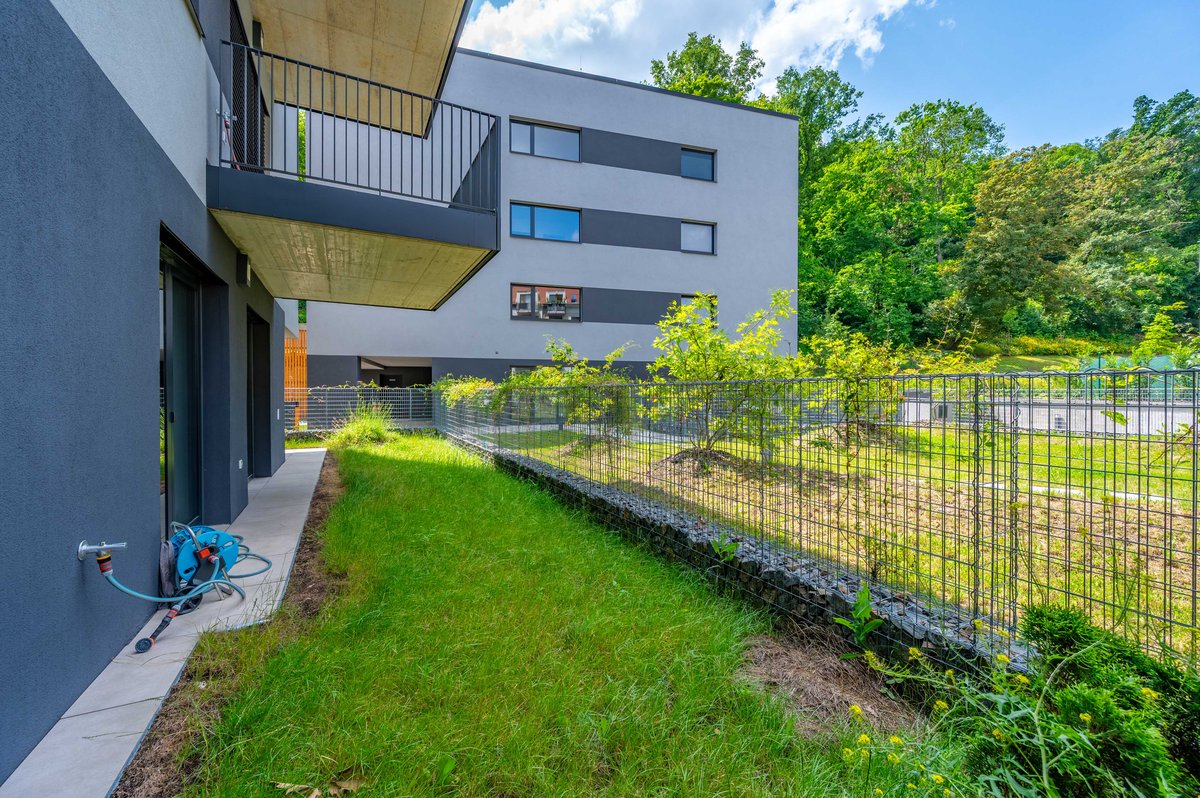 Pronájem bytu 2+kk 58 m² Na Neklance, Praha 5 Smíchov