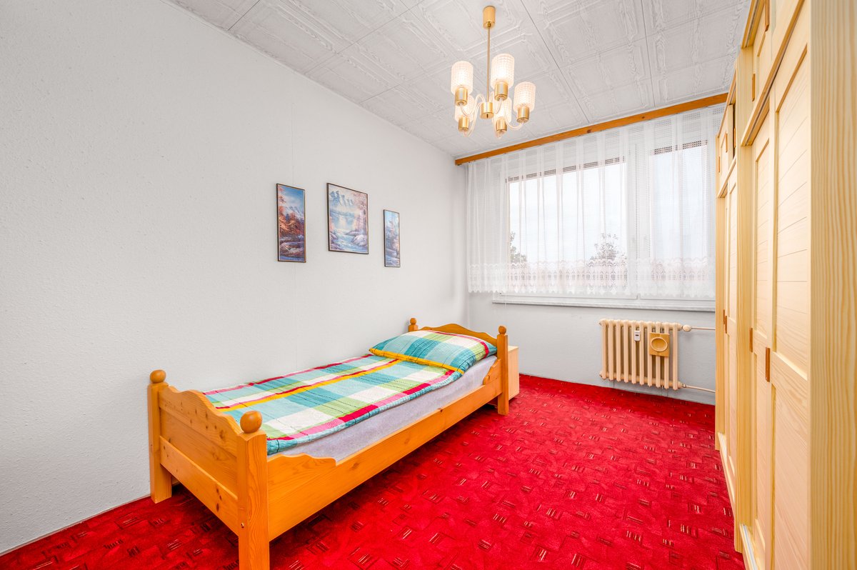 Prodej byt 3+1 72 m2, panel v OV + lodžie a sklep, Na Poříčí, Zruč nad Sázavou