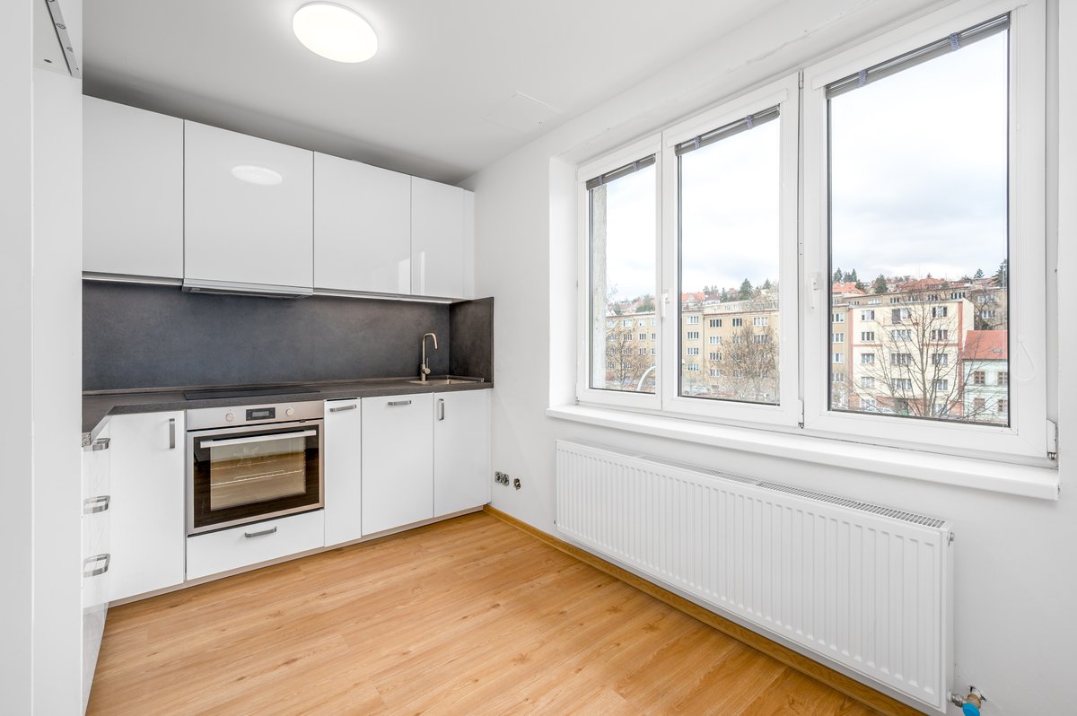 Pronájem mezonetového bytu č.1 3+1, 113 m² Zavadilova Praha 6